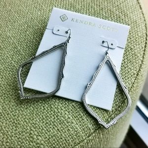 Kendra Scott Sophee drop earrings silver